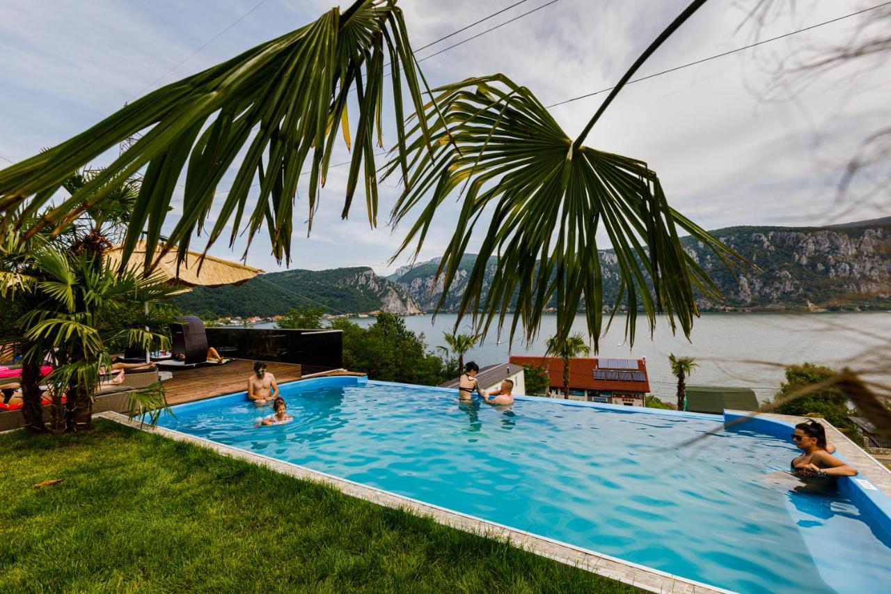 Rex Infinity View 4* Cazanele Dunarii Dubova Exterior foto